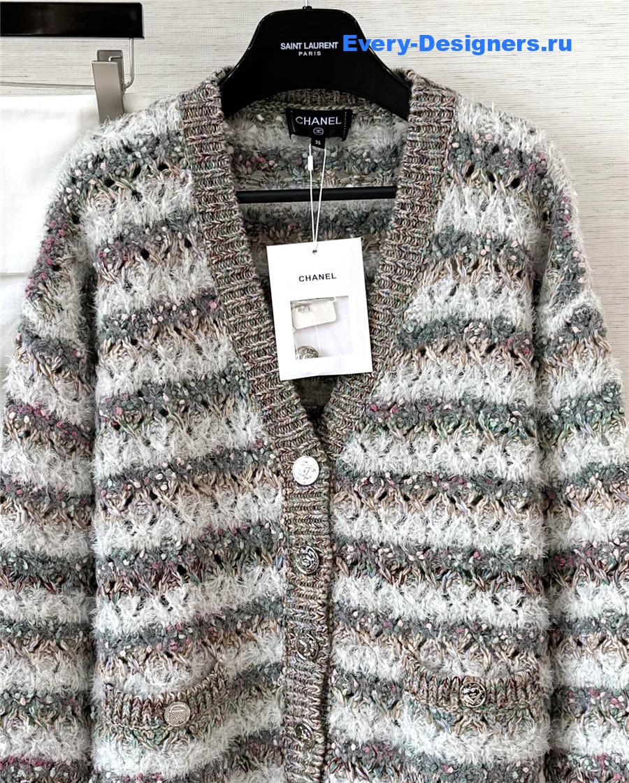 Ch**el coffee milk striped v-neck cardigan