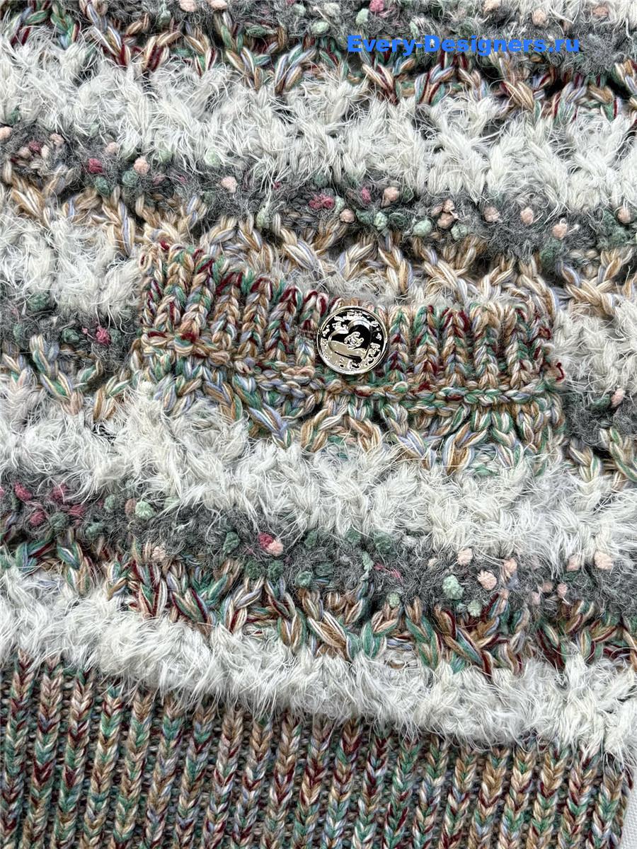 Ch**el coffee milk striped v-neck cardigan