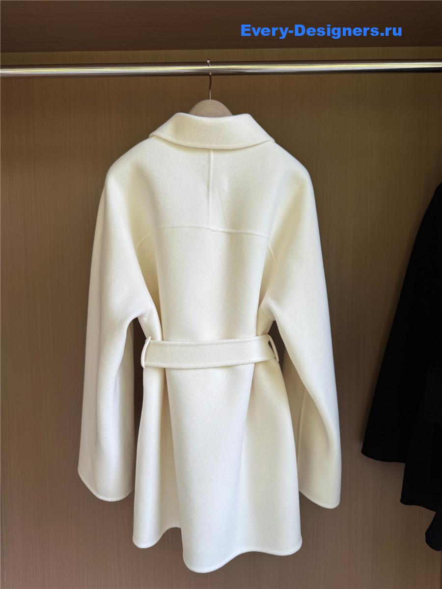 H**me5 leather buttons beige cashmere coat