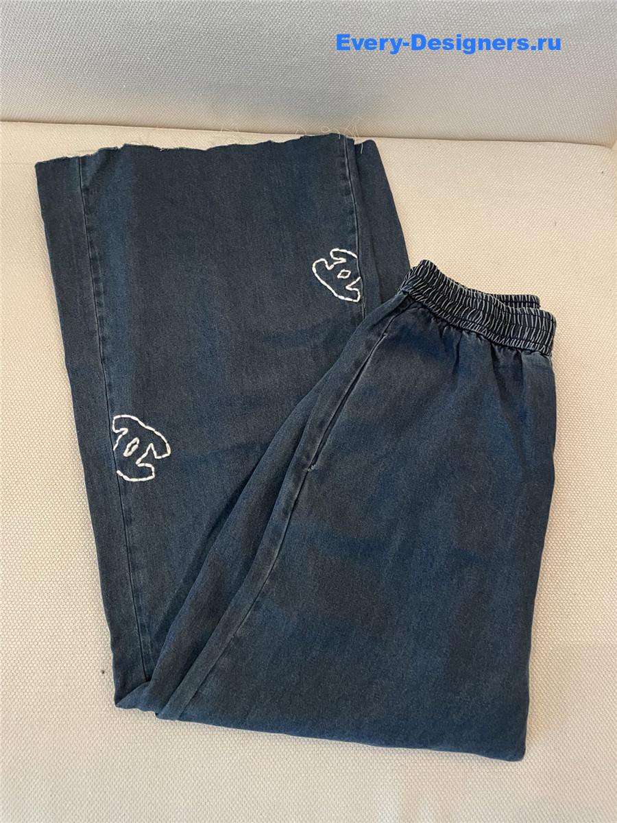 Ch**el blue elastic waist flared jeans