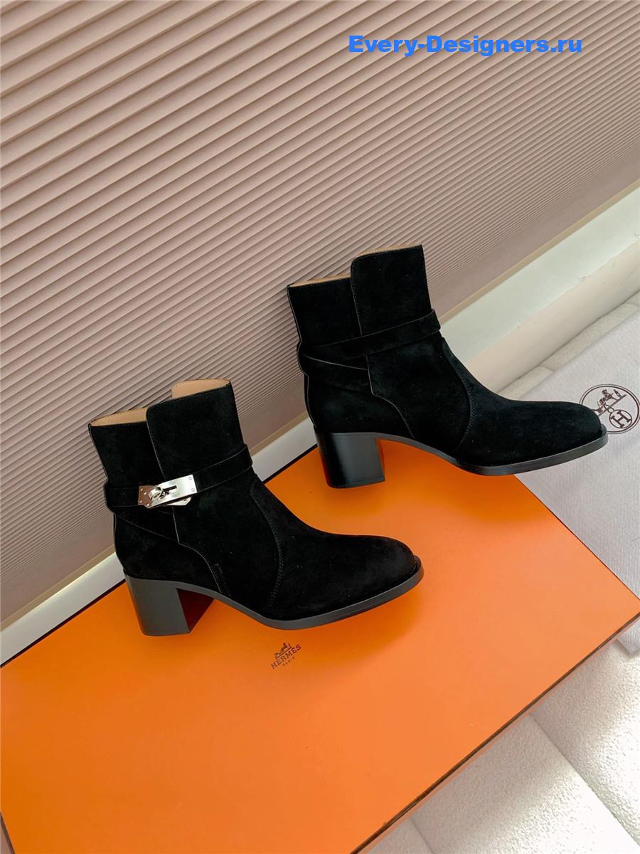 H**me5 black suede frenchie 50 ankle boots