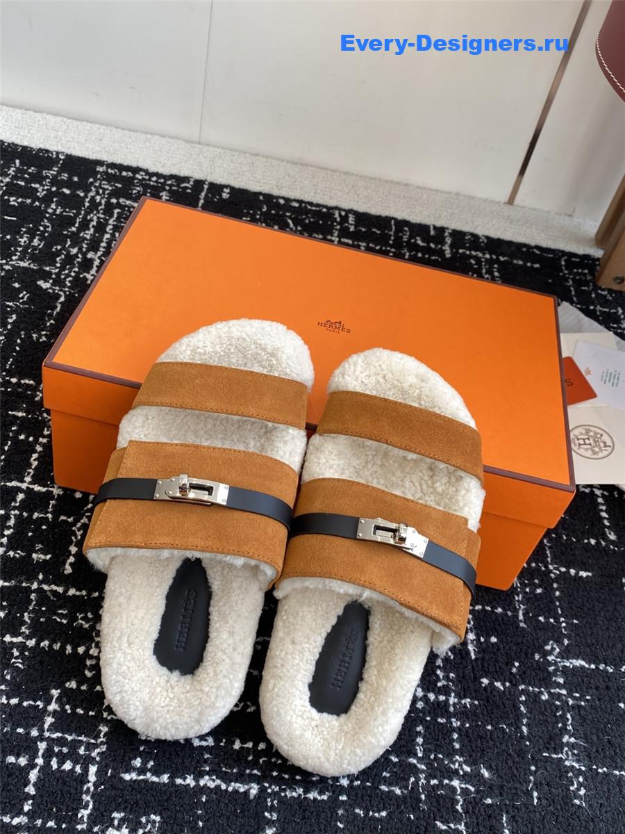 H**me5 brown suede sherling chypre sandal