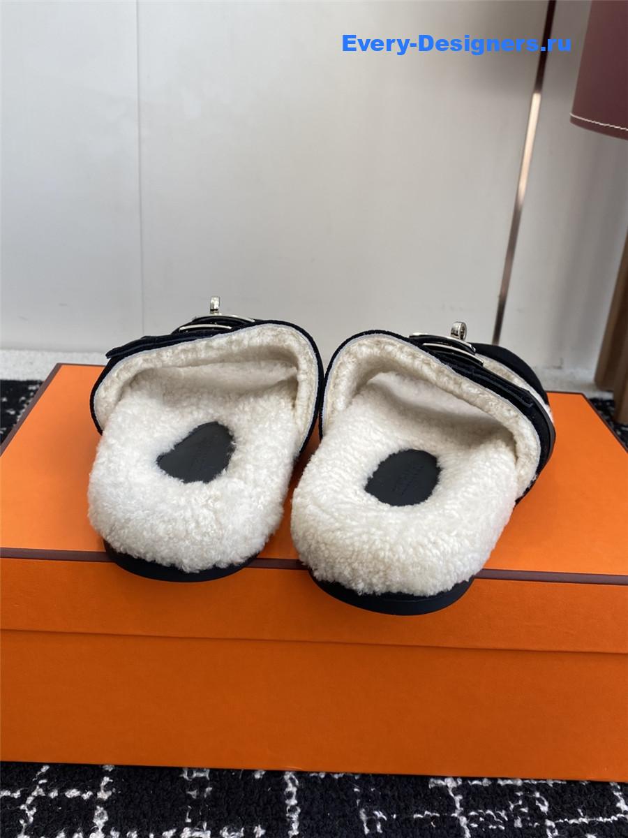 H**me5 black suede sherling chypre sandal