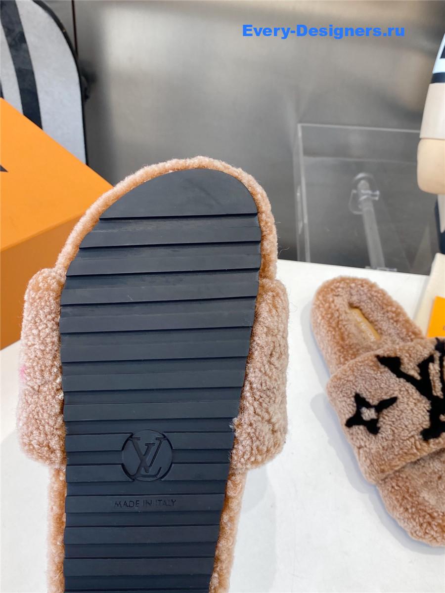 l0vis Vvtt0n brown wool shearling slides