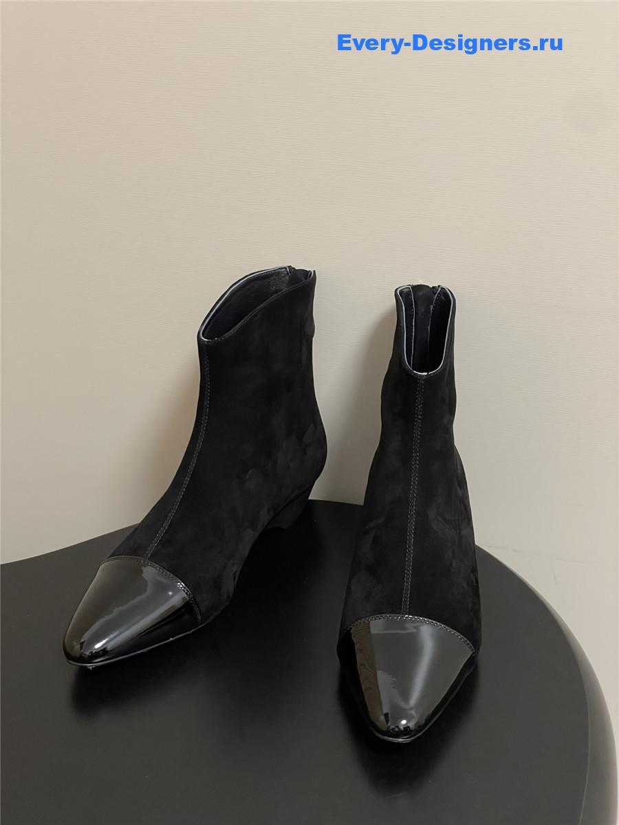 Alaia Black Pointed Suede Ankle Boots