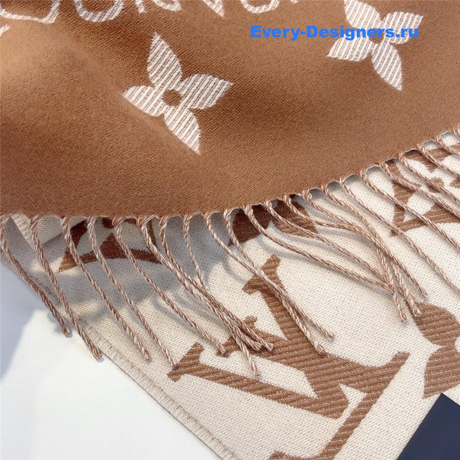 l0vis Vvtt0n lv brown essential shine scarf