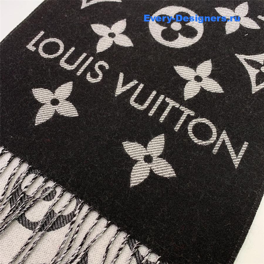 l0vis Vvtt0n lv navy essential shine scarf