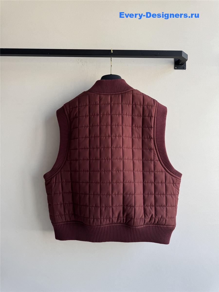 H**me5 burgundy quilted vest