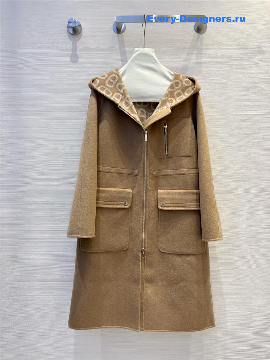 H**me5 double logo wool jacquard hooded coat