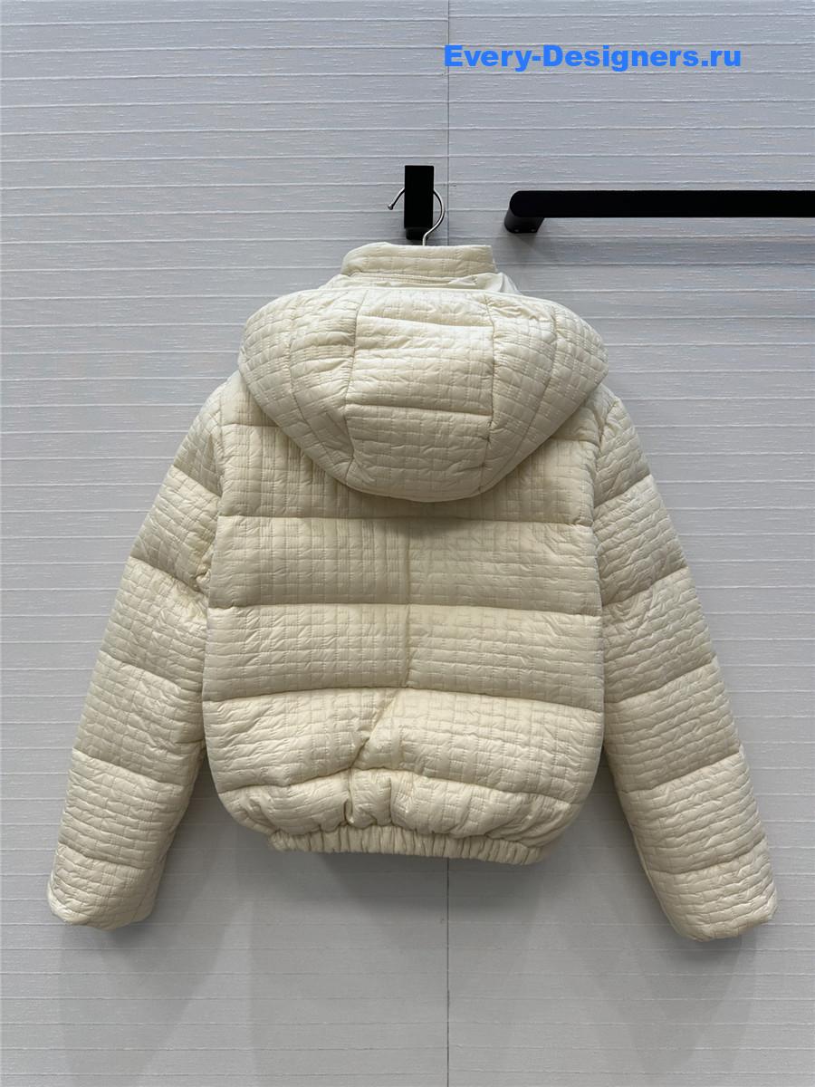 Moncler Beige Chambres jacquard down jacket