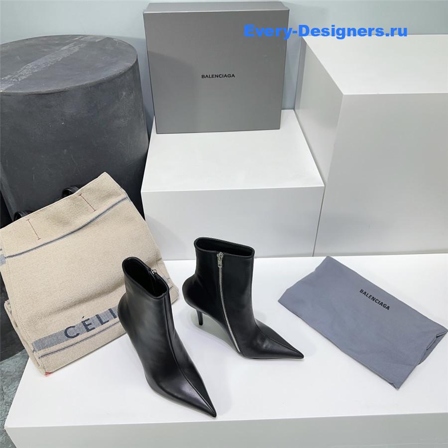 Ba1en*iaga black zipper pointed toe boots