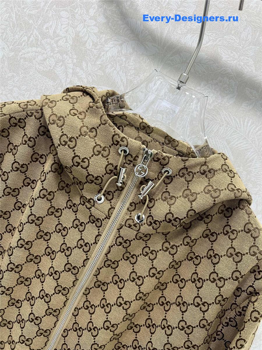 Gvc*1 gg brown hooded jacquard jacket