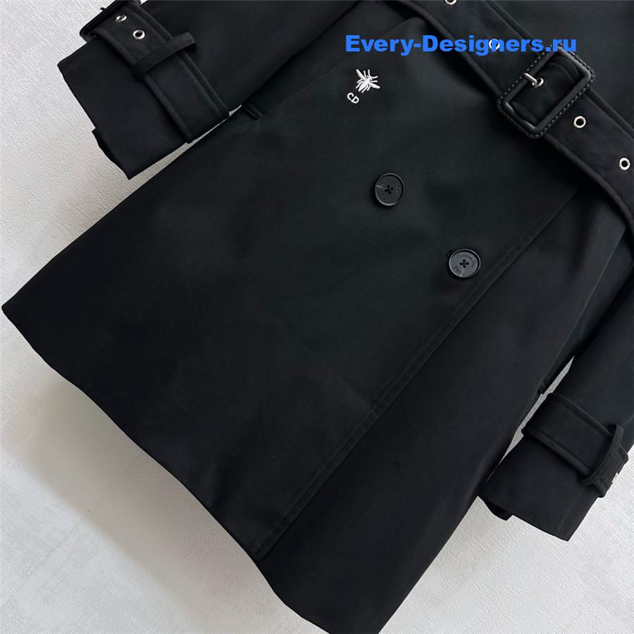 D10r black double-breasted trench coat