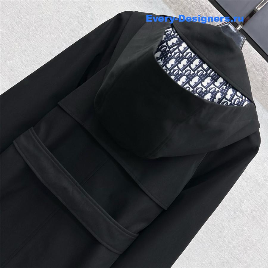 D10r black double-breasted trench coat