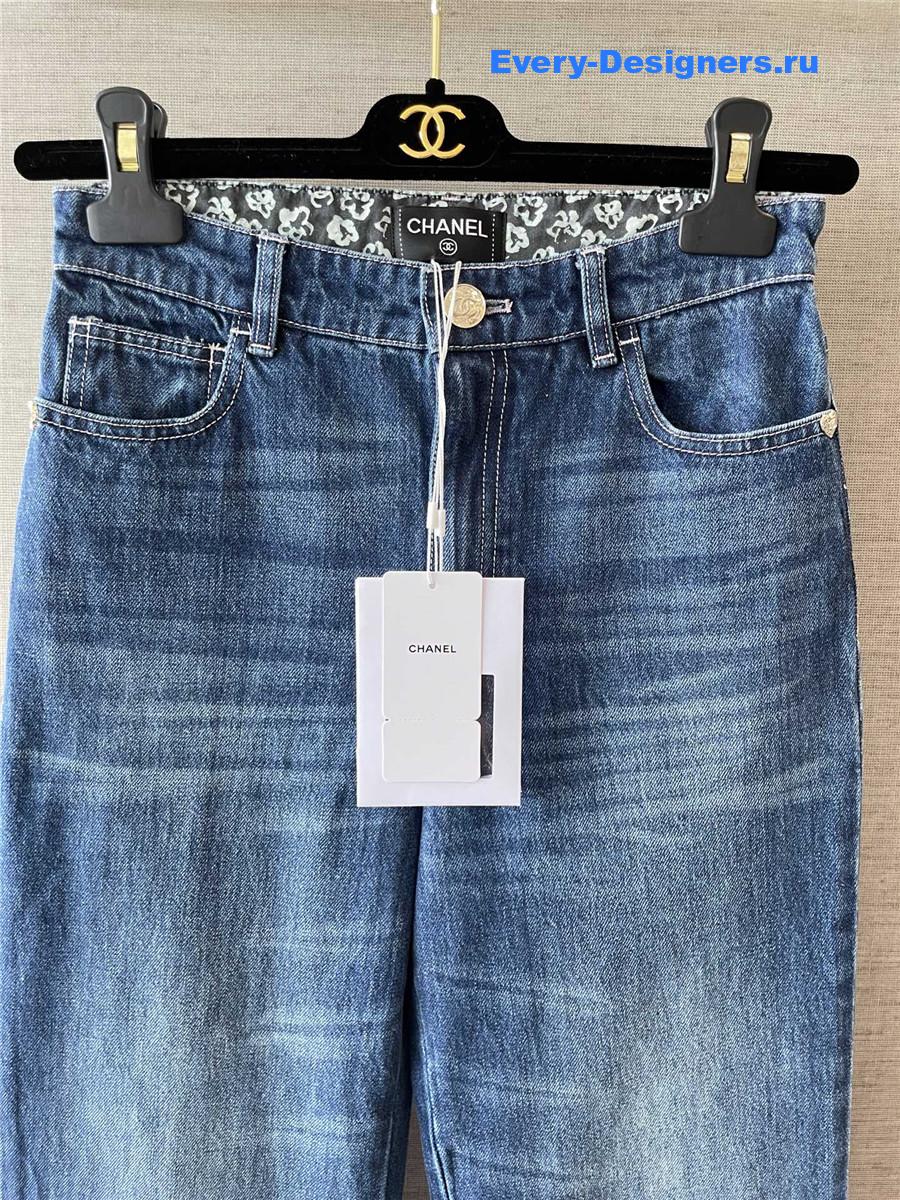 Ch**el blue washed straight jeans