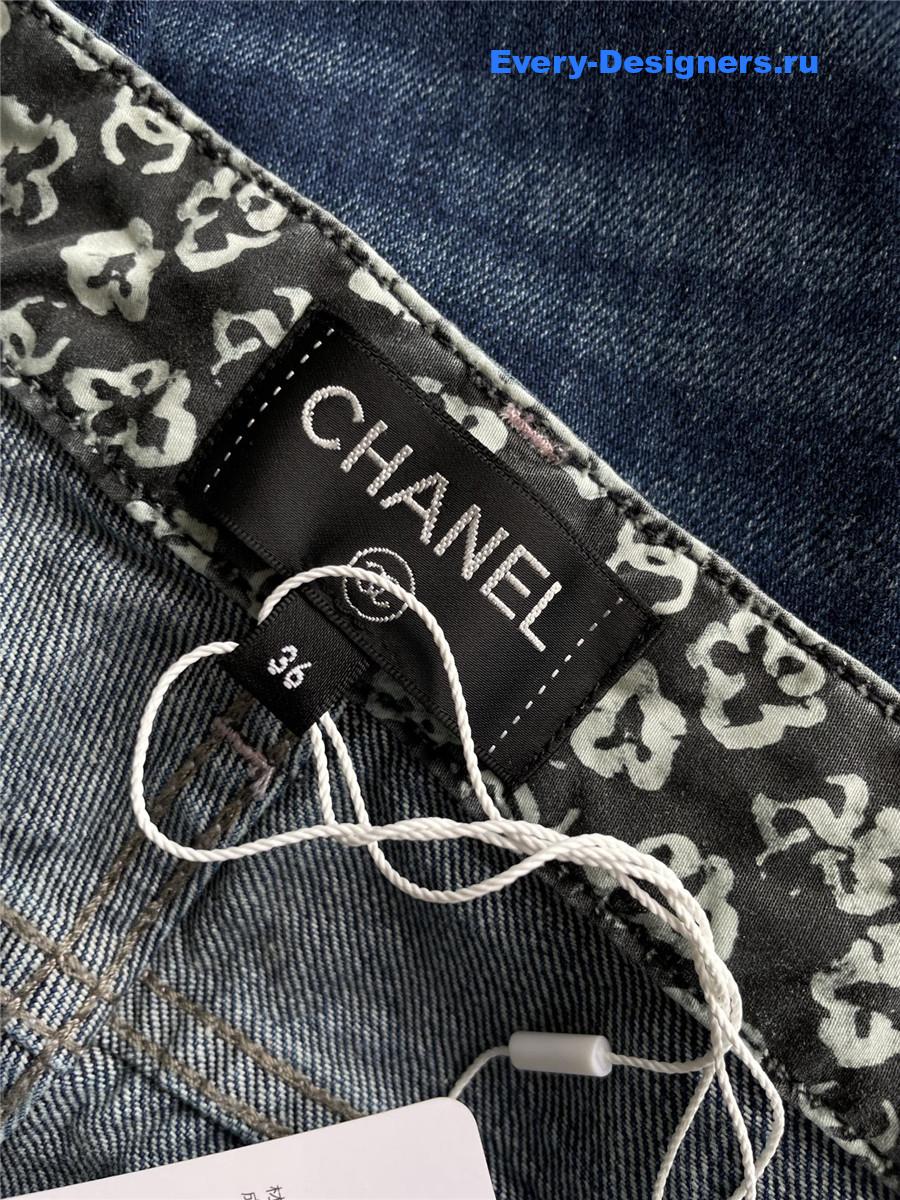 Ch**el blue washed straight jeans