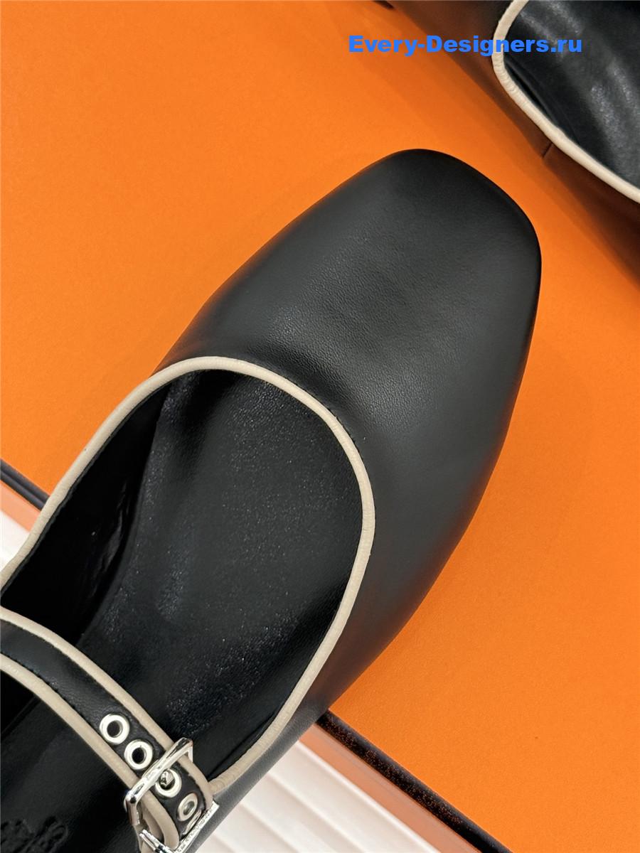 H**me5 black kleo slingback sandals