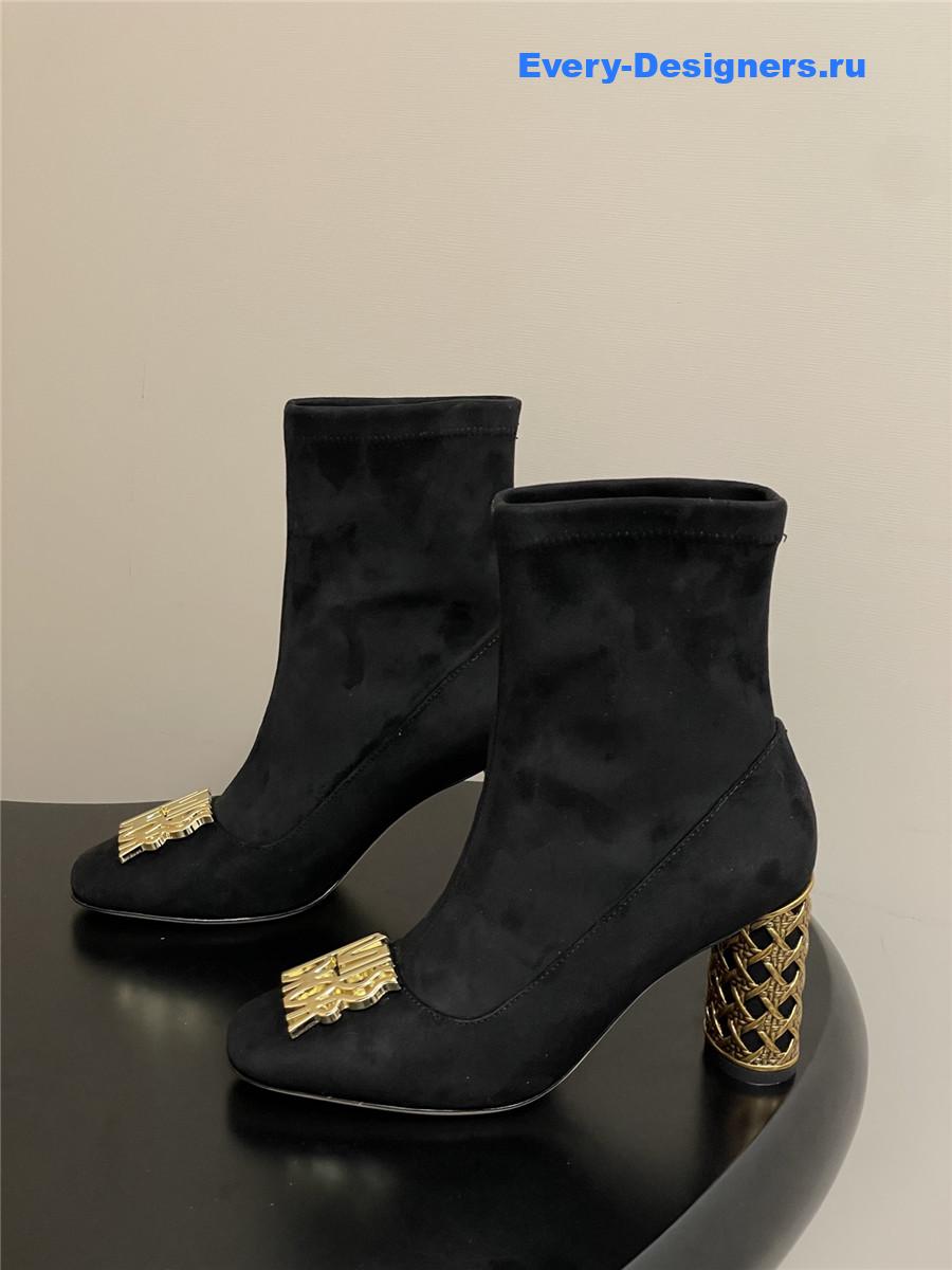 D10r black suede block heel ankle boots