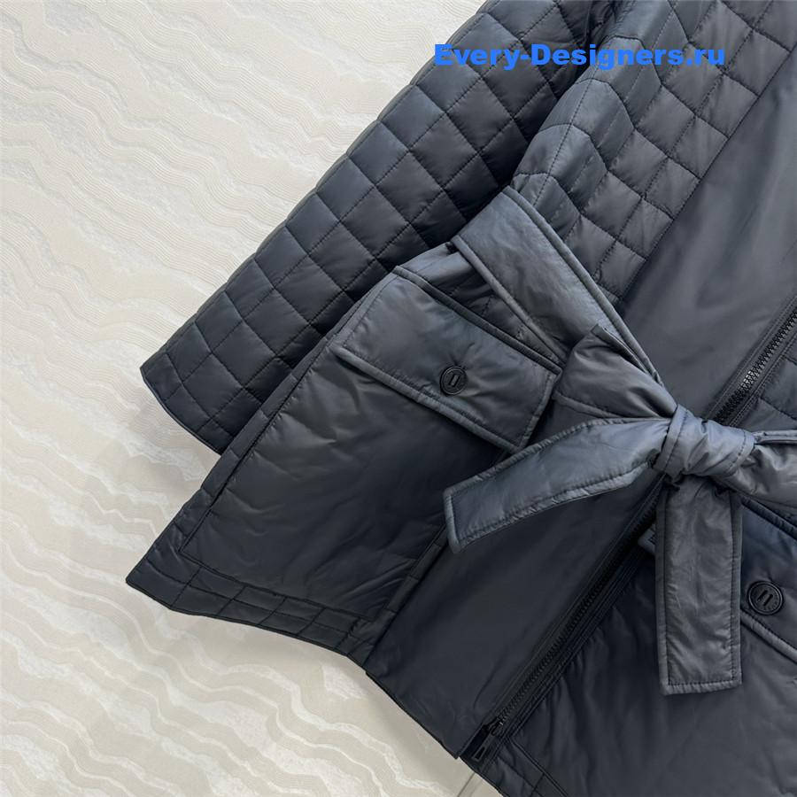 H**me5 dark blue quilted coat