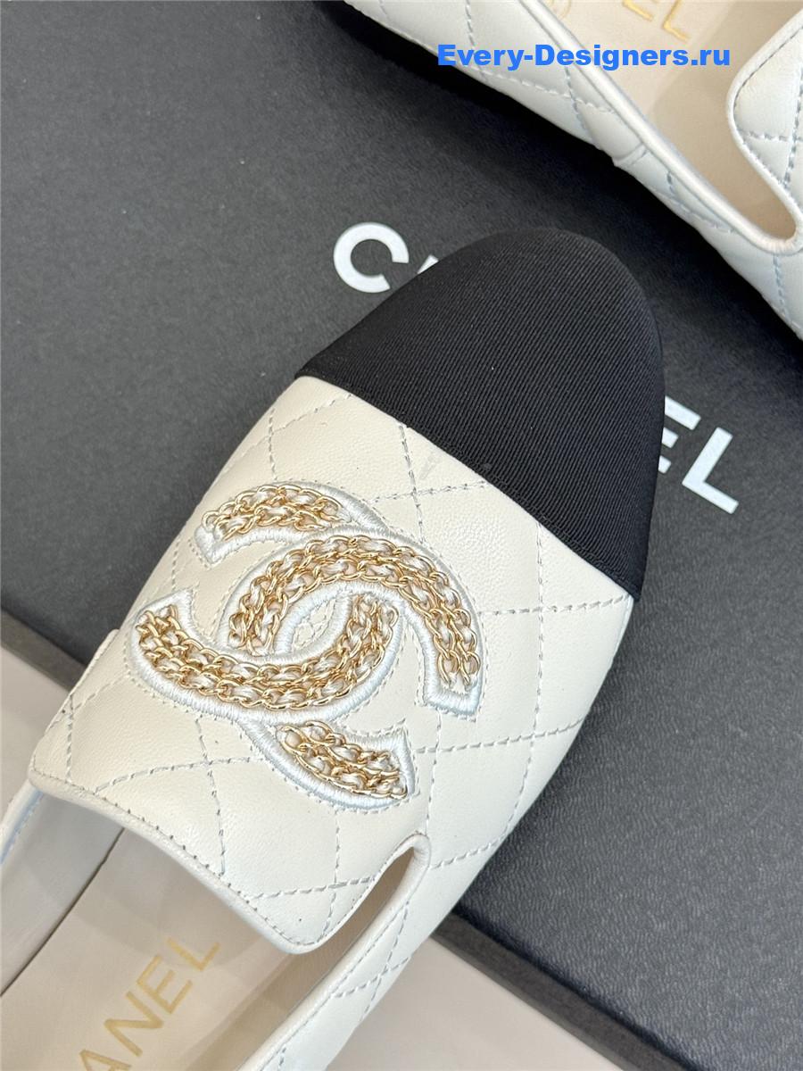 ch**el cc chain D1am0nd white loafers