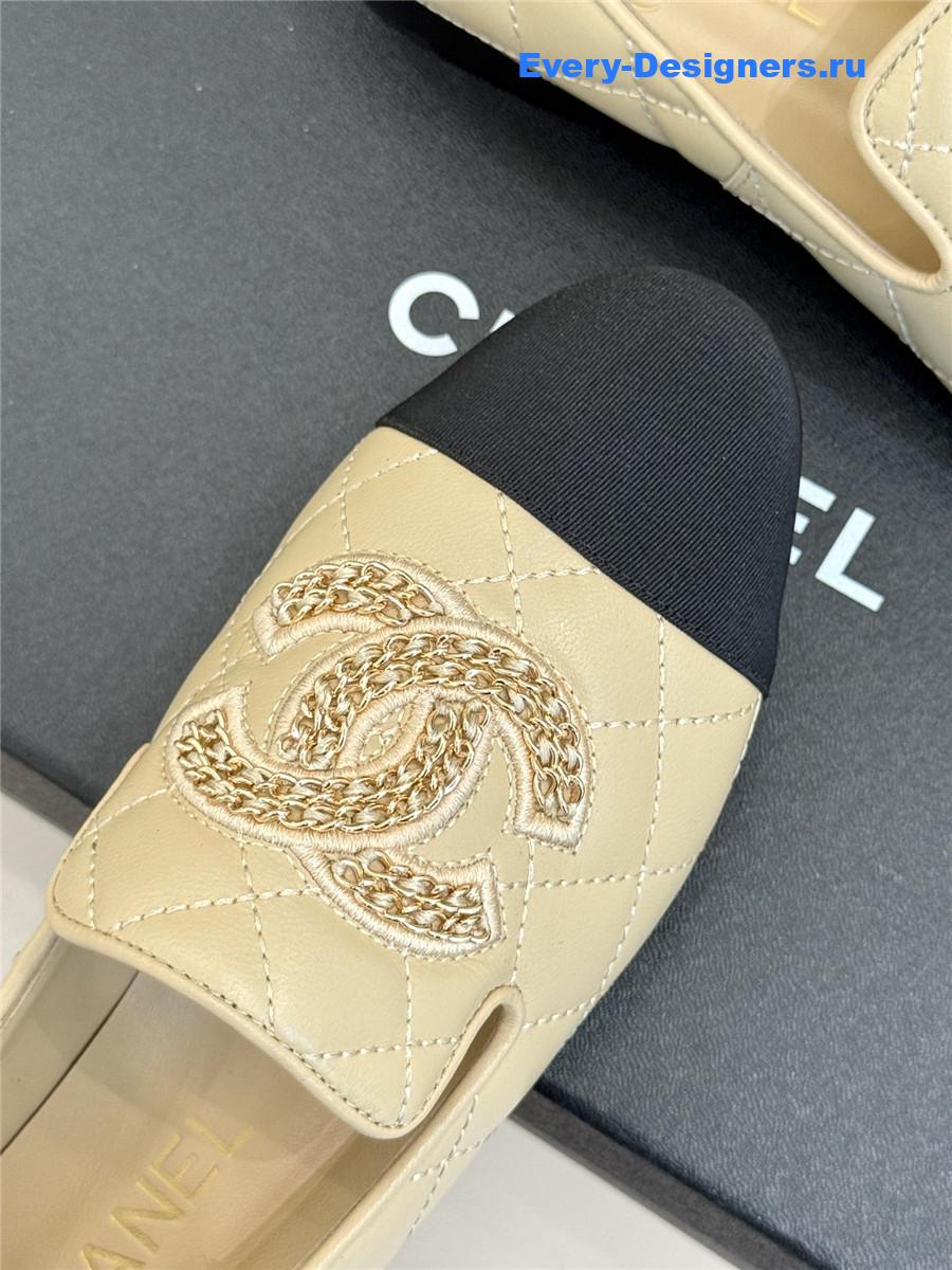ch**el cc chain D1am0nd beige loafers