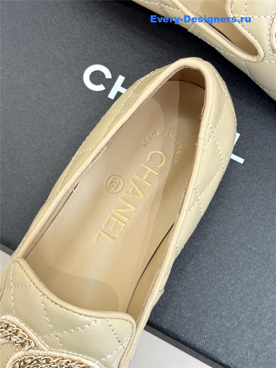 ch**el cc chain D1am0nd beige loafers