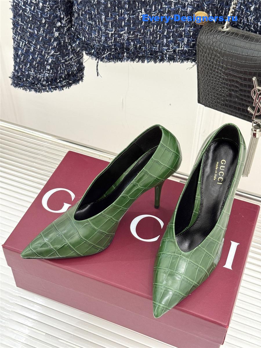 Gvc*1 green croc-embossed leather mule pumps