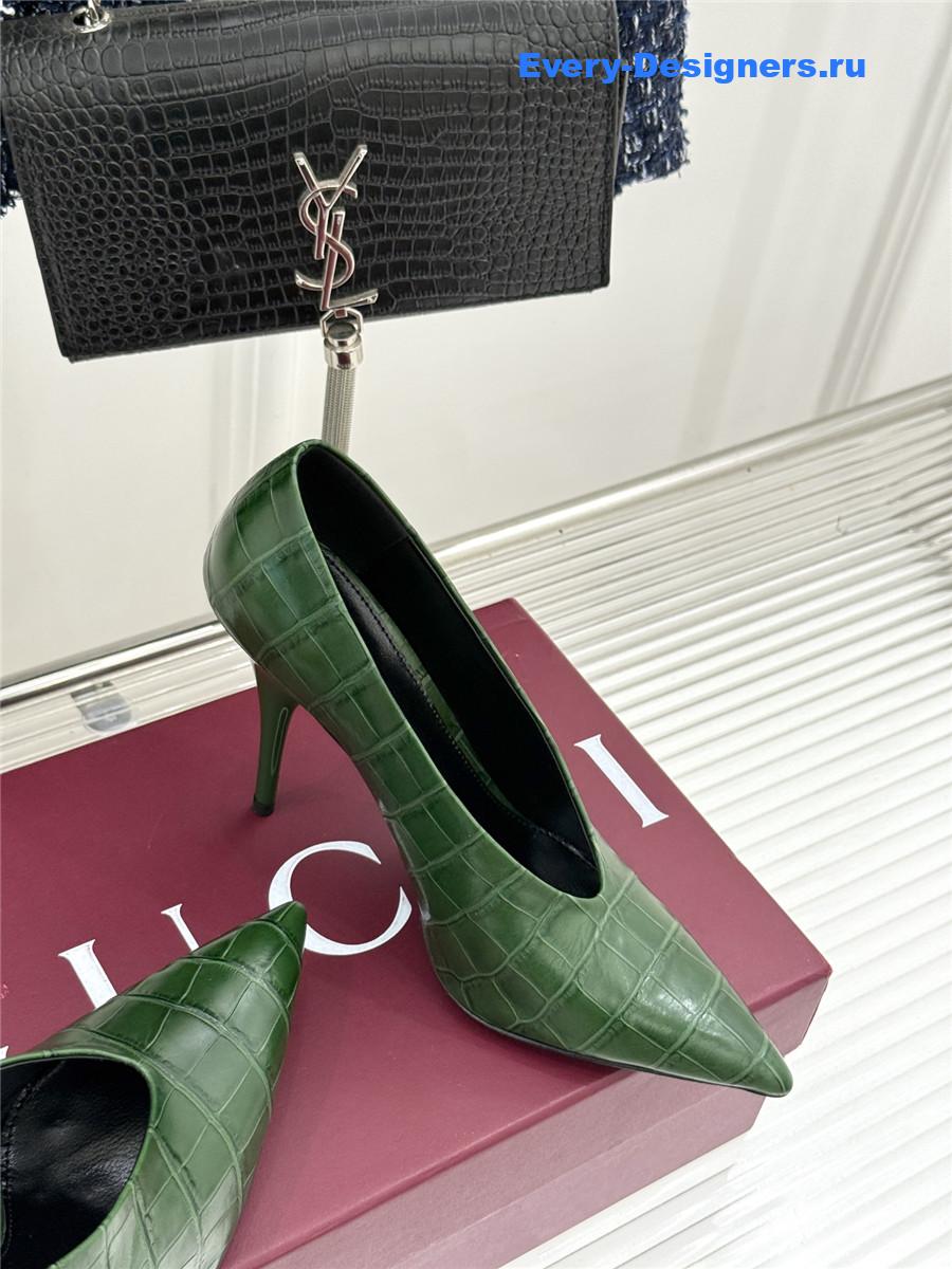 Gvc*1 green croc-embossed leather mule pumps