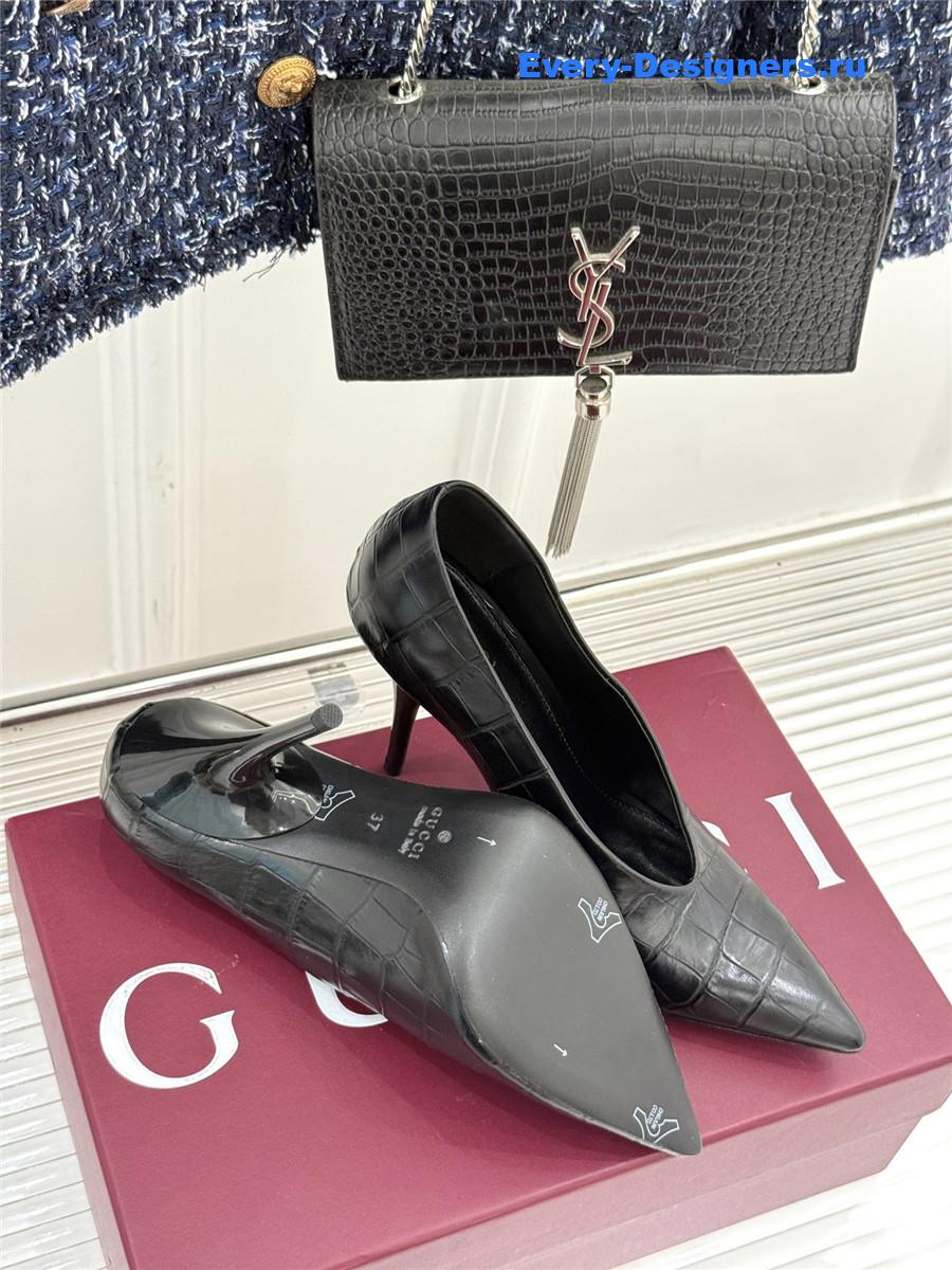 Gvc*1 black croc-embossed leather mule pumps