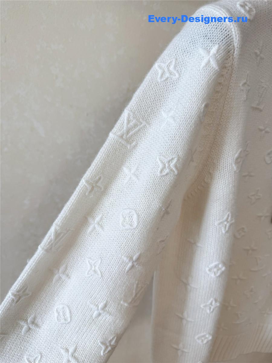 l0vis Vvtt0n white monogram embellished wool crewneck