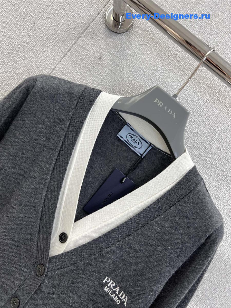 Pra*a grey/white v-neck cotton cardigan