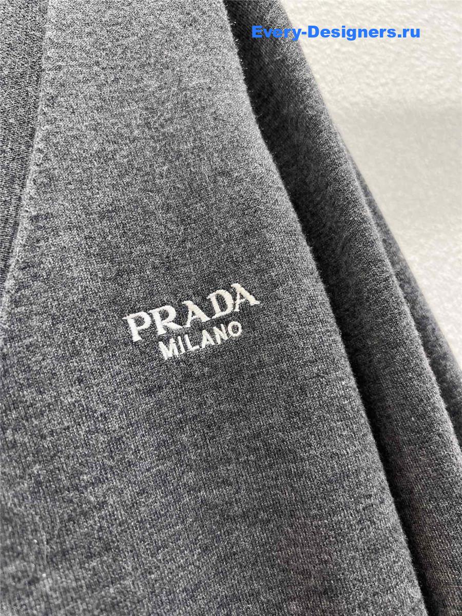 Pra*a grey/white v-neck cotton cardigan