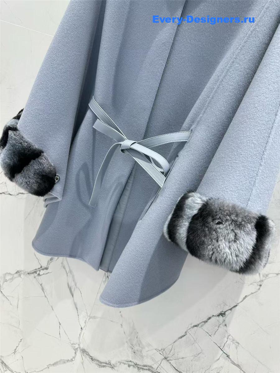 L0r0 P1ana light blue salzburg cashmere cape