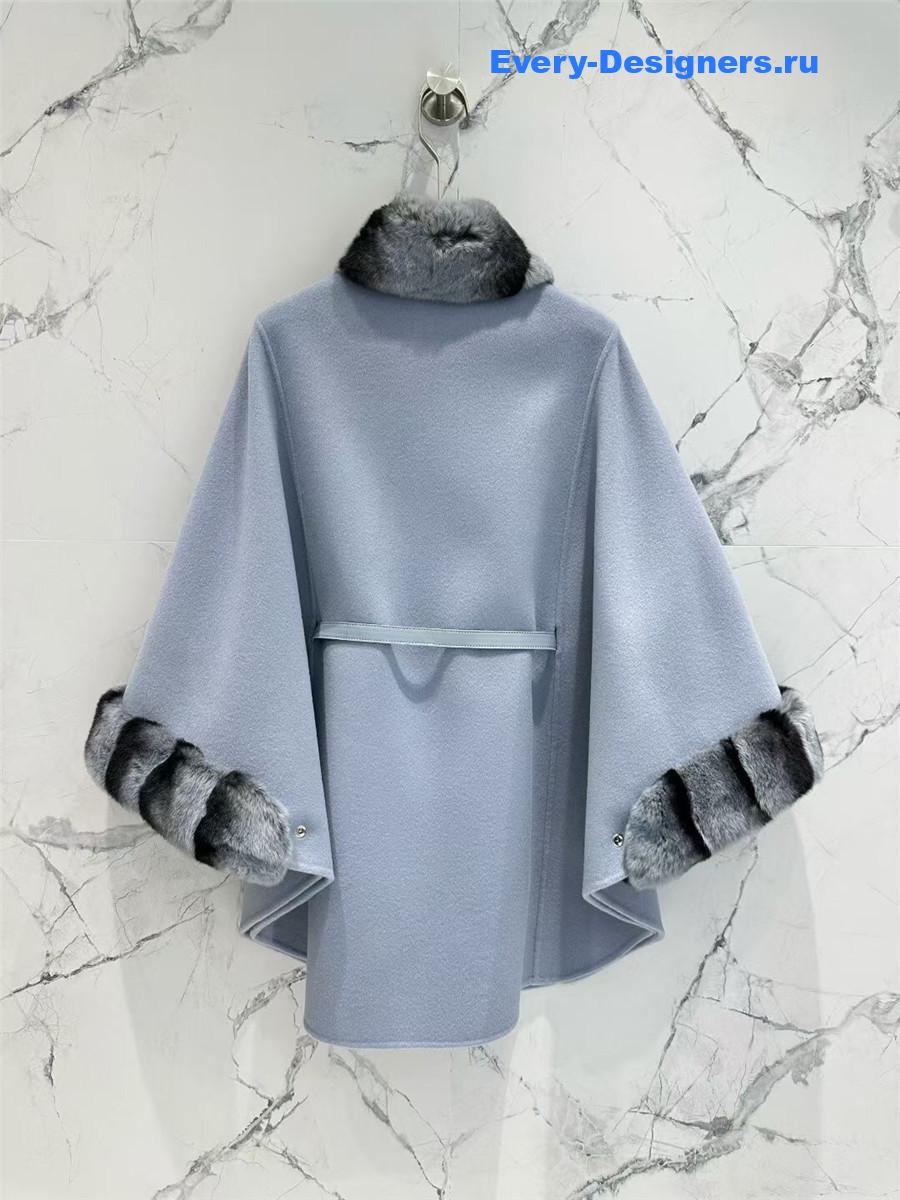 L0r0 P1ana light blue salzburg cashmere cape