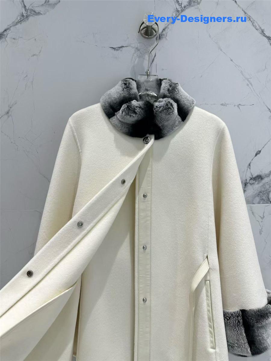 L0r0 P1ana white salzburg cashmere cape