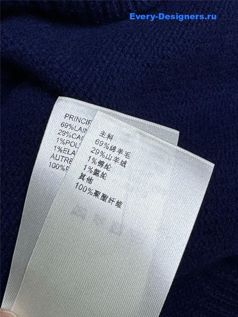 l0vis Vvtt0n blue embroidered signature pullover