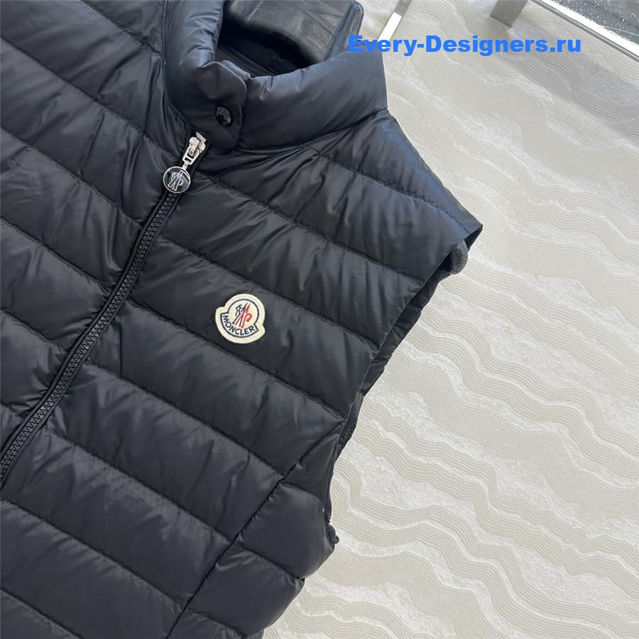 Moncler Black Igens Vest Down Vest