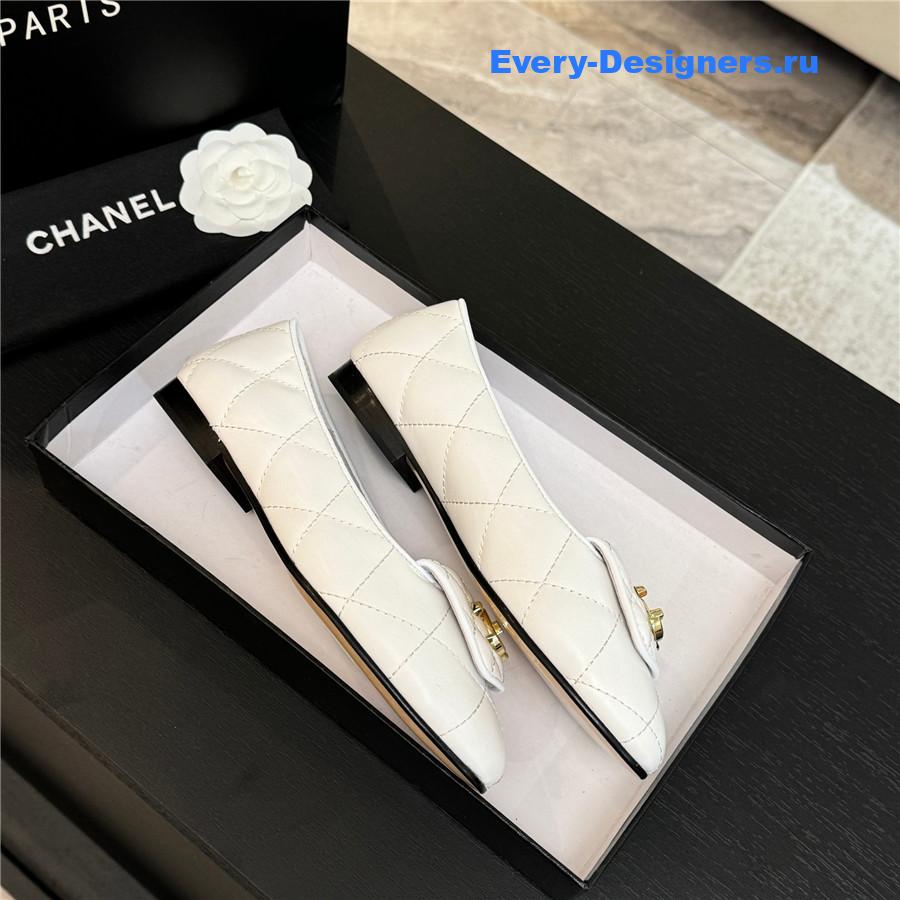 Ch**el white quilted turn cc lock calfskin ballet flats