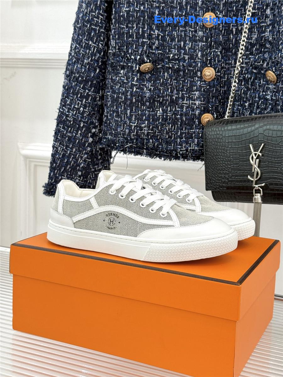 H**me5 white get sneaker