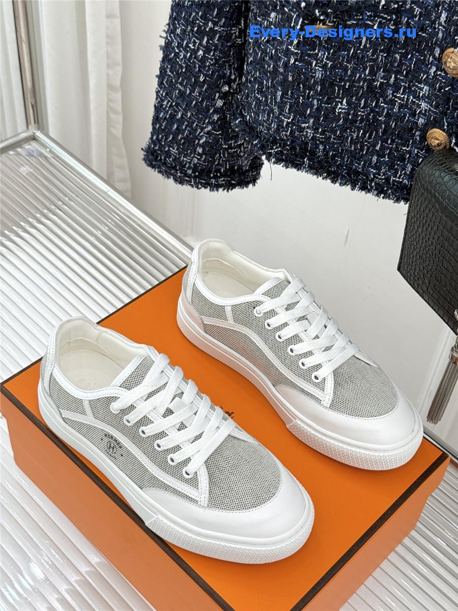 H**me5 white get sneaker