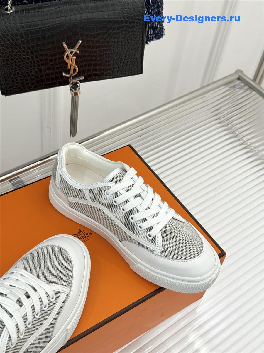 H**me5 white get sneaker