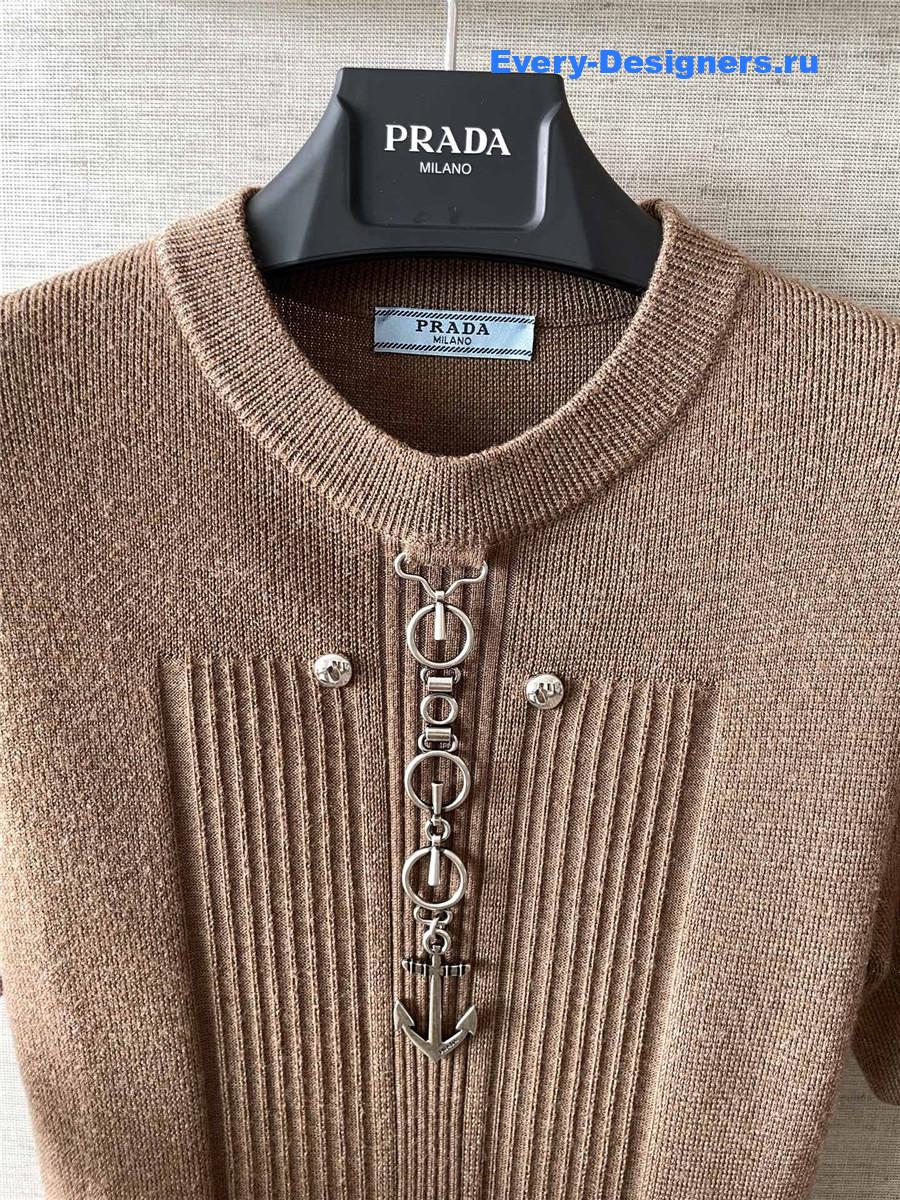 Pra*a anchor-detail ribbed knit sweater