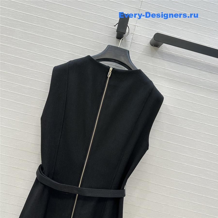 F**di black wool dress
