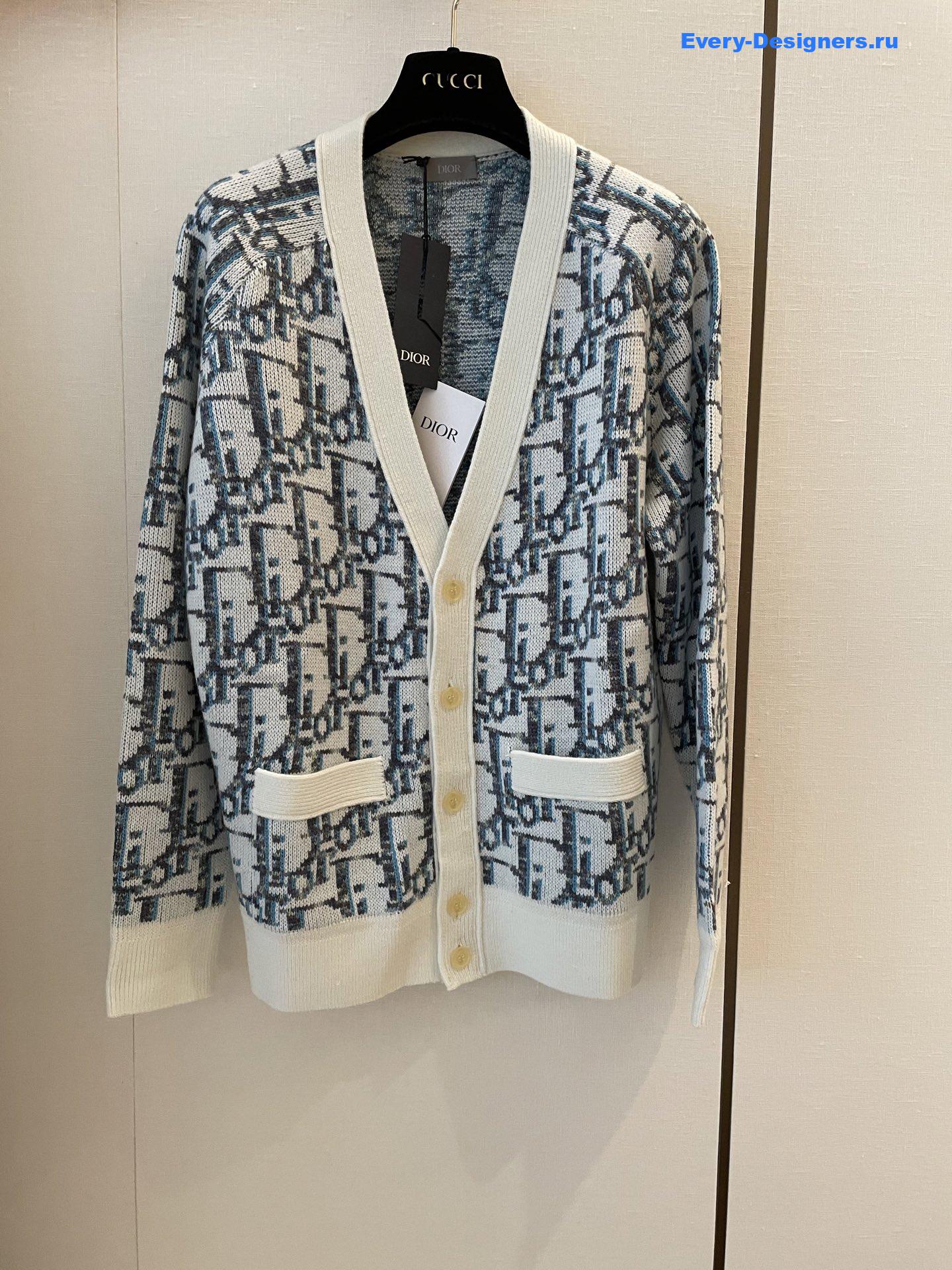 D10r white blue oblique cardigan