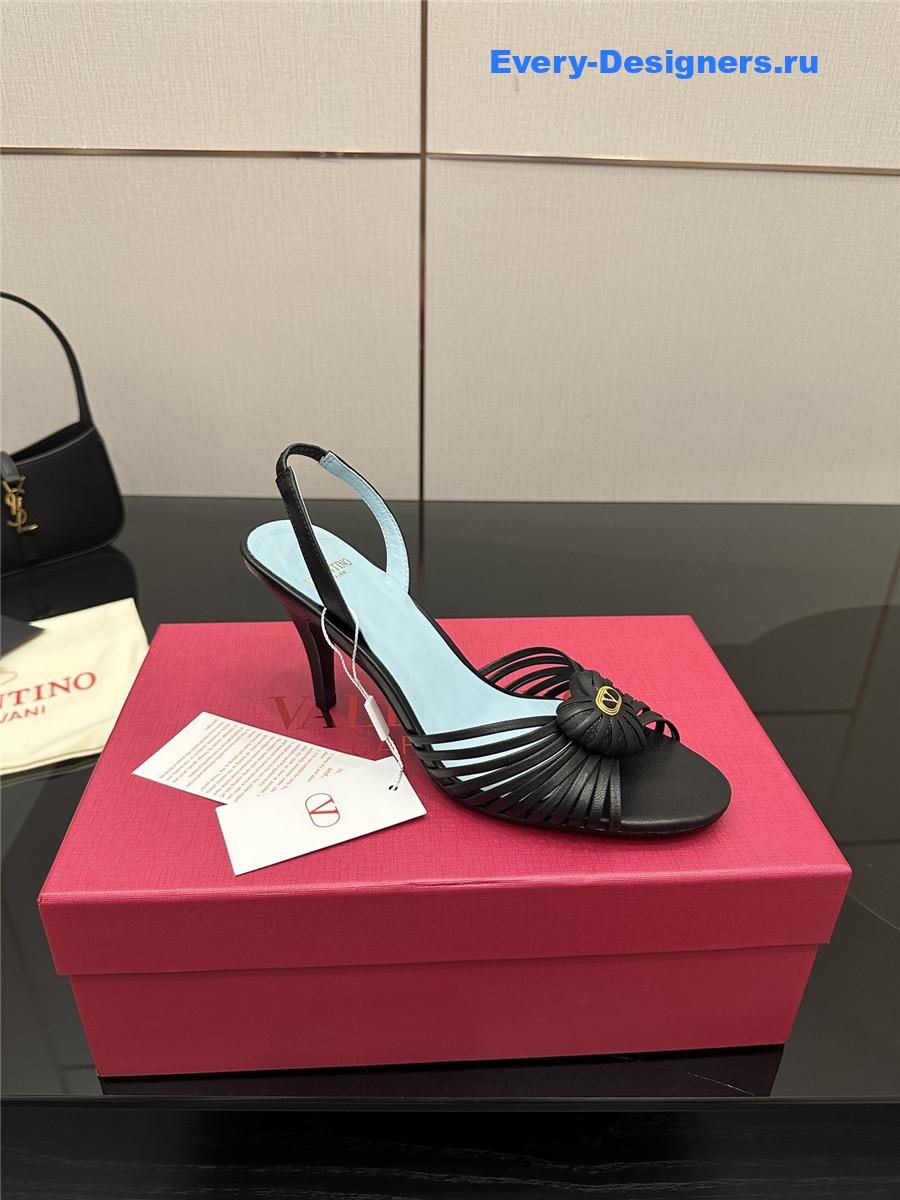 Va1e*ntin0 garavani 85mm black royal sandals