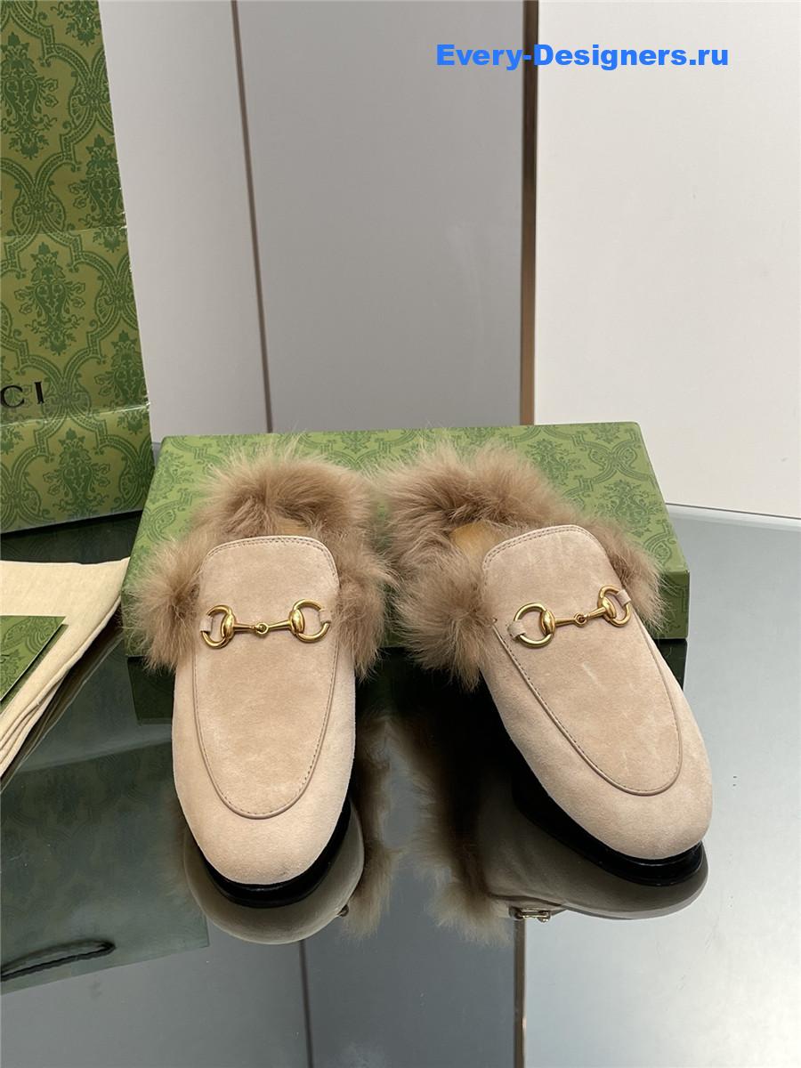 Gvc*1 beige suede wool flat mules