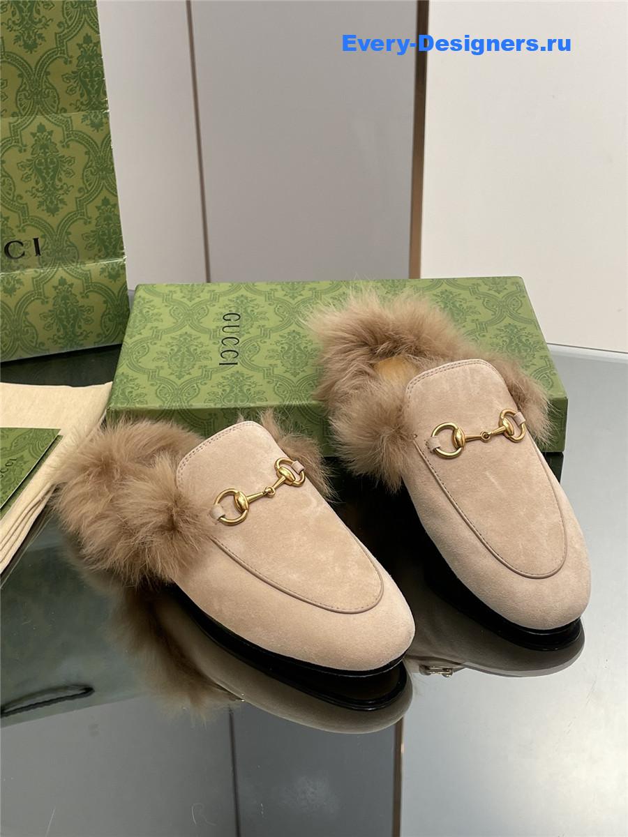 Gvc*1 beige suede wool flat mules