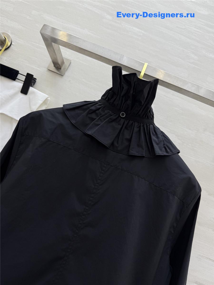 D10r black removable ruched collar blouse