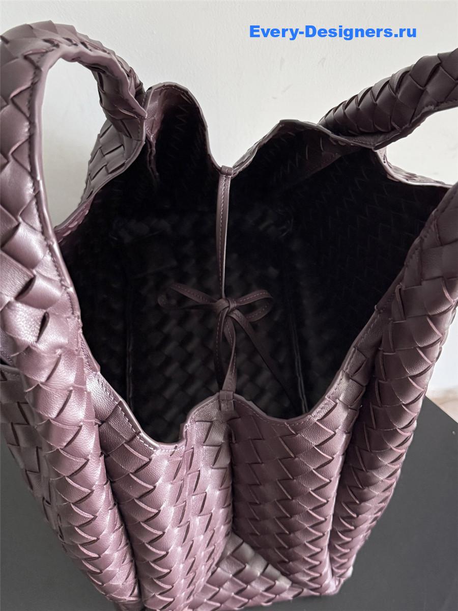 b0tt*ga Ven*ta maroon campana hobo