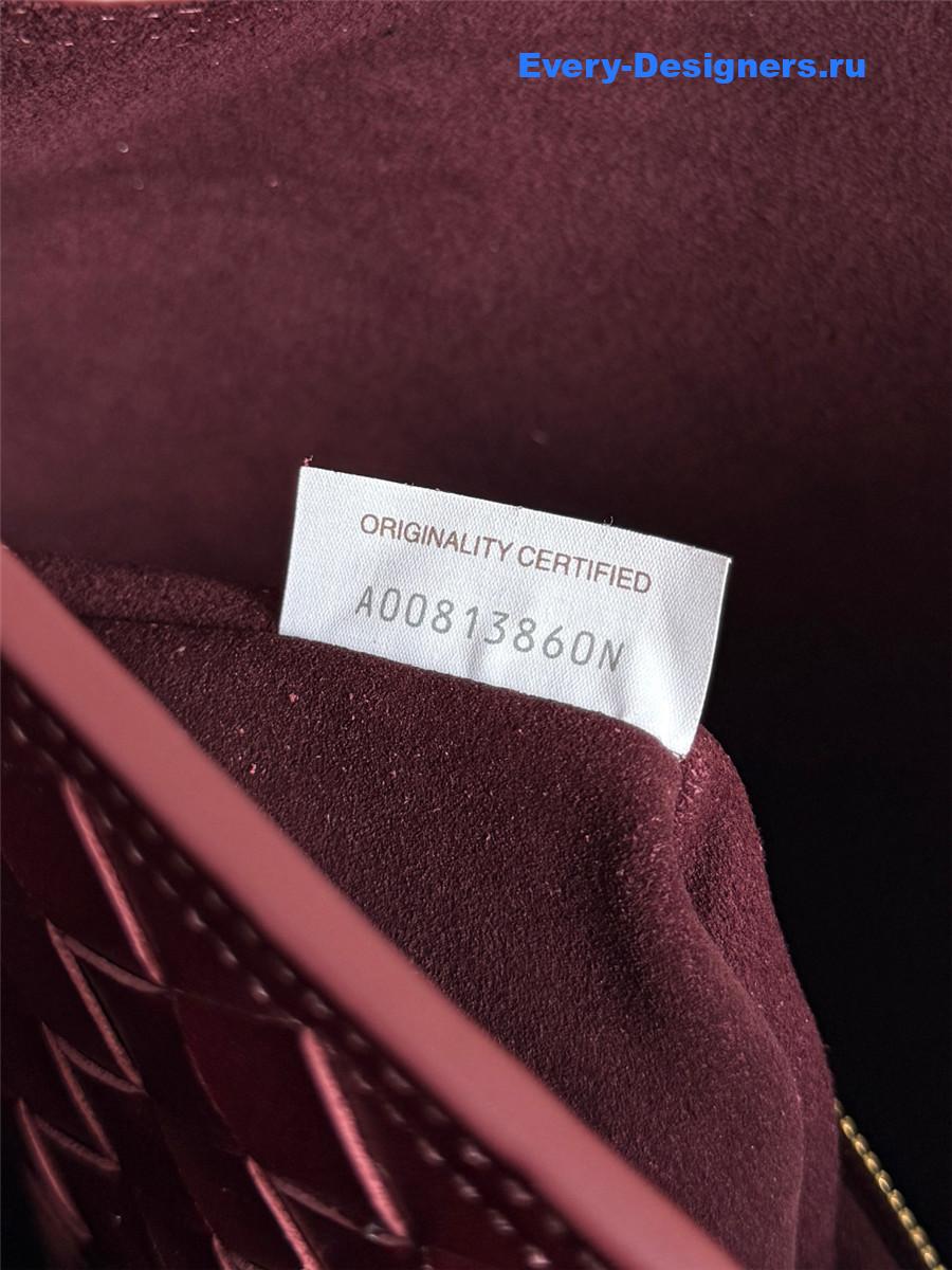 b0tt*ga Ven*ta burgundy andiamo bucket bag